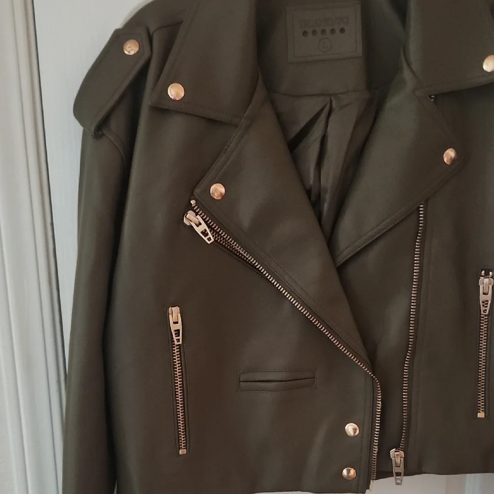 Blank NYC‎ Dark Olive Faux Leather Jacket, Size Large